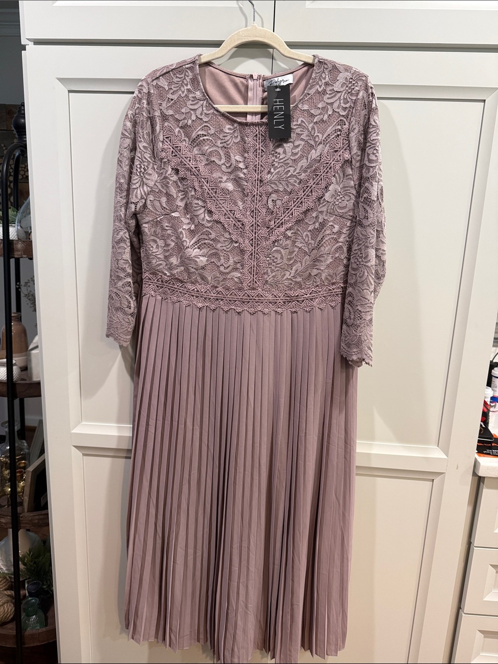 Polagram women’s large lace dress dusty purple/lavender